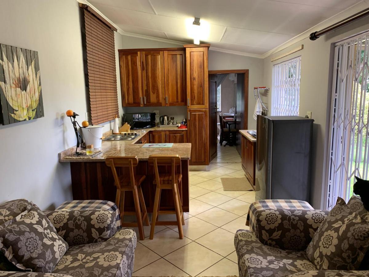 Jelani Guest House White River Exterior photo