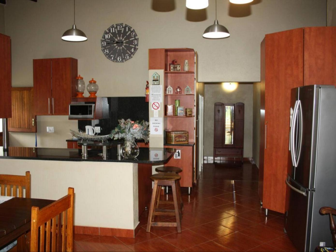 Jelani Guest House White River Exterior photo